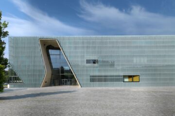 טשיקאַוועסן: דער ערשטער דירעקטאָר פֿונעם „פּולין מוזיי“ איז דאָ צוריק